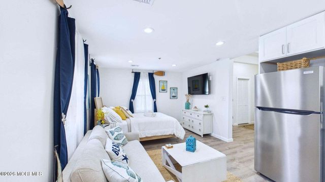 4 N Brighton Avenue, Atlantic City, NJ 08400