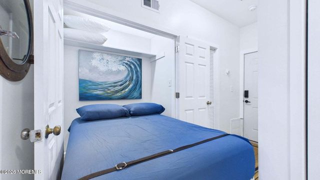 4 N Brighton Avenue, Atlantic City, NJ 08400