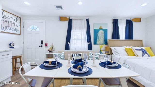 4 N Brighton Avenue, Atlantic City, NJ 08400