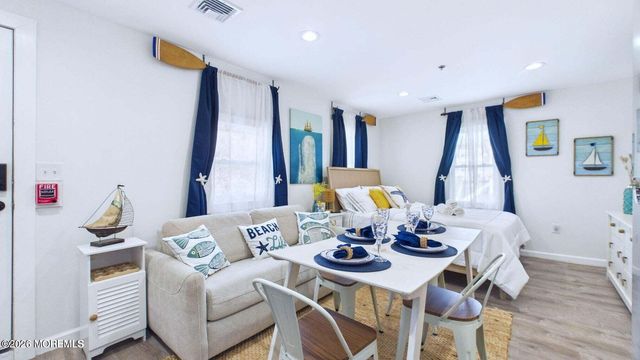 4 N Brighton Avenue, Atlantic City, NJ 08400