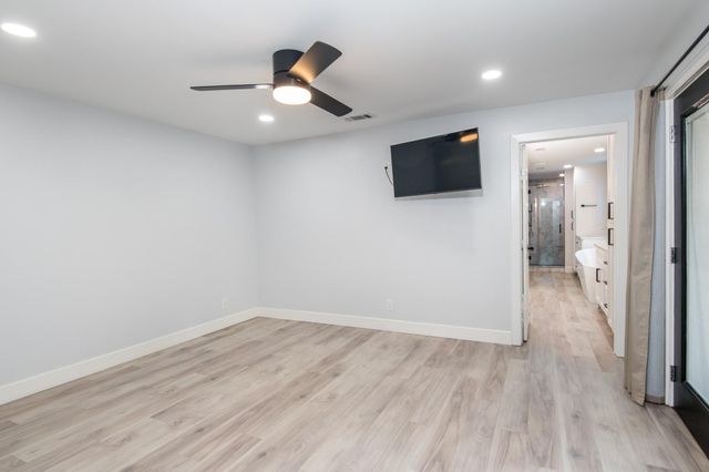 712 Clarence Street, Tomball, TX 77375