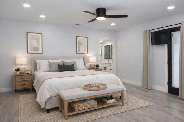 712 Clarence Street, Tomball, TX 77375