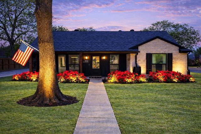 712 Clarence Street, Tomball, TX 77375