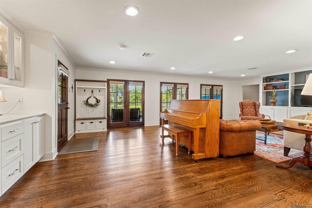 7045 Sheffield Ave, Baton Rouge, LA 70806