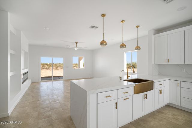 34208 W CHAMBERS Street, Tonopah, AZ 85354