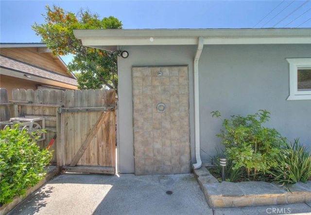 1517 E 19th, Santa Ana, CA 92705