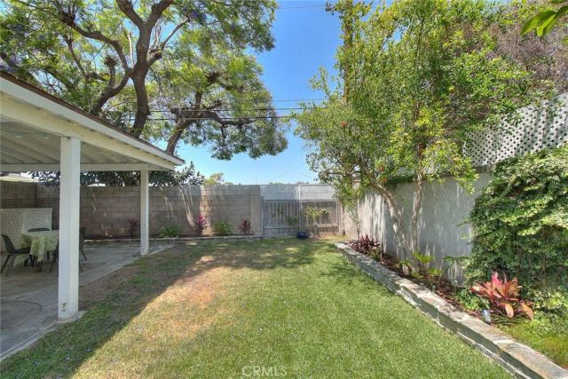 1517 E 19th, Santa Ana, CA 92705