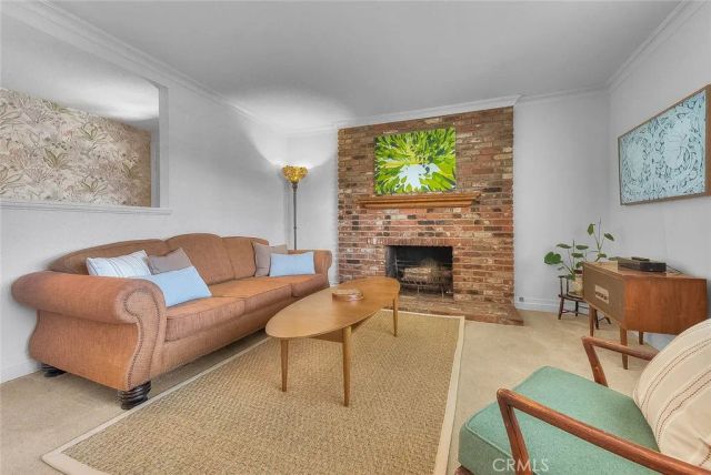 1517 E 19th, Santa Ana, CA 92705
