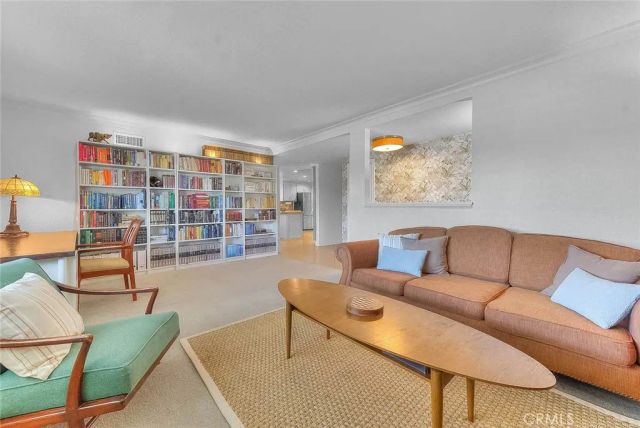 1517 E 19th, Santa Ana, CA 92705