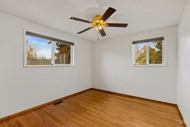 4910 W View Pl, Meridian, ID 83642