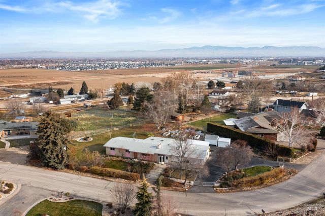 4910 W View Pl, Meridian, ID 83642