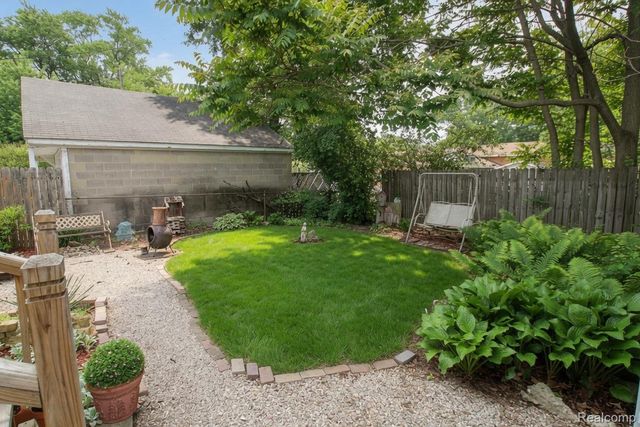 3826 Whittier Avenue, Flint, MI 48506