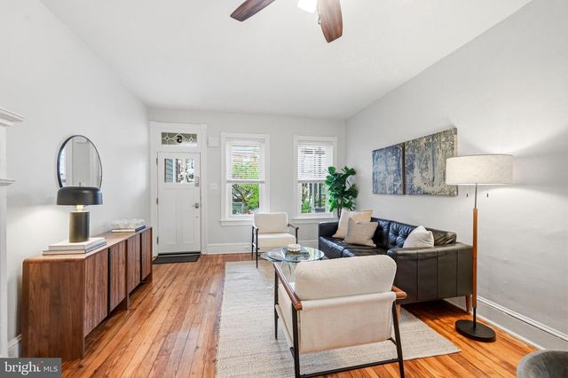 5 E COLLINGS AVE, Collingswood, NJ 08108