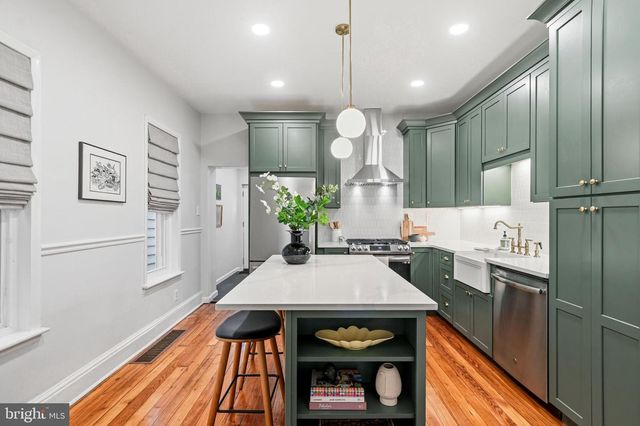 5 E COLLINGS AVE, Collingswood, NJ 08108