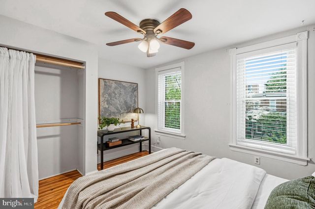 5 E COLLINGS AVE, Collingswood, NJ 08108