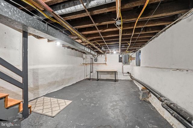 5 E COLLINGS AVE, Collingswood, NJ 08108