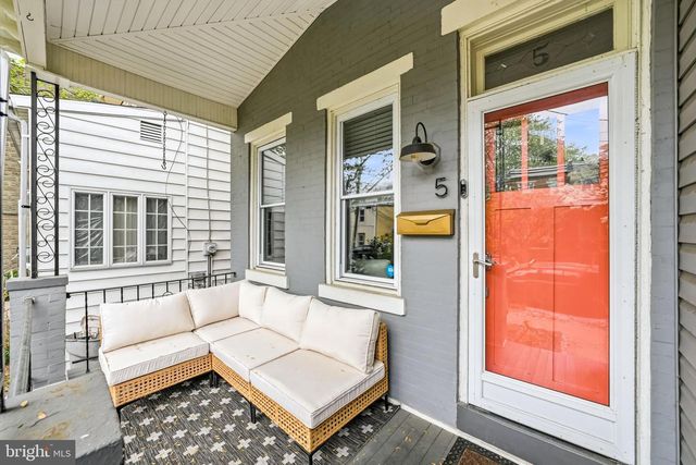 5 E COLLINGS AVE, Collingswood, NJ 08108