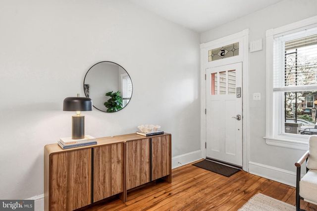 5 E COLLINGS AVE, Collingswood, NJ 08108