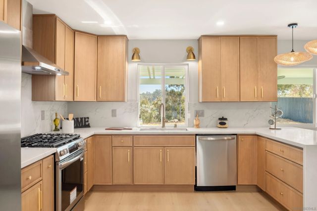 10065 Timberline Ct, San Diego, CA 92131