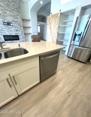 16634 S 3rd Place, Phoenix, AZ 85048
