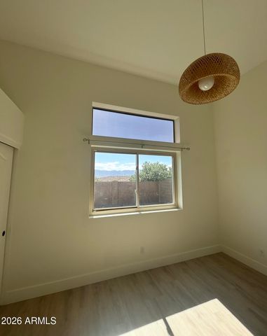 16634 S 3rd Place, Phoenix, AZ 85048