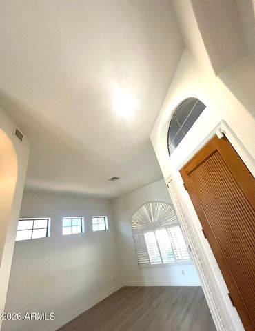 16634 S 3rd Place, Phoenix, AZ 85048
