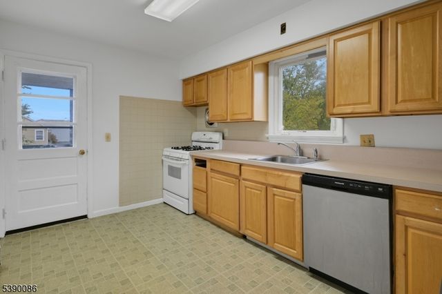 15 Emmett Avenue, Morris Twp., NJ 07960