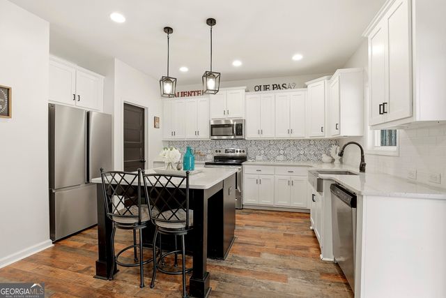 19 Allison Road, Moreland, GA 30259