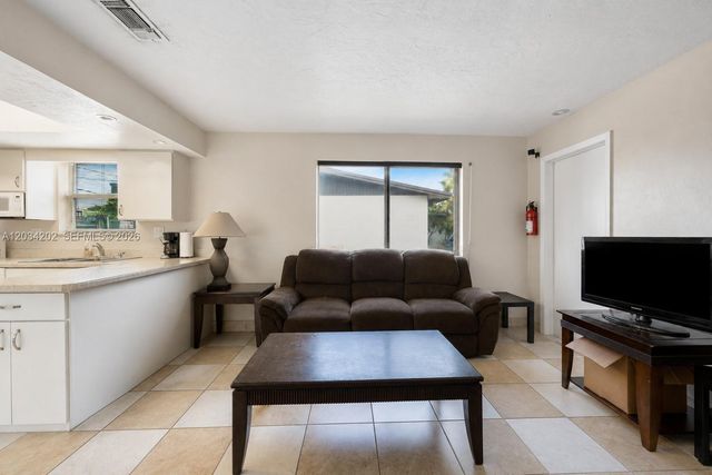 8771 SW 200th Ter, Cutler Bay, FL 33189
