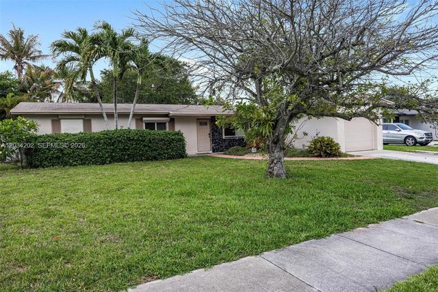 8771 SW 200th Ter, Cutler Bay, FL 33189