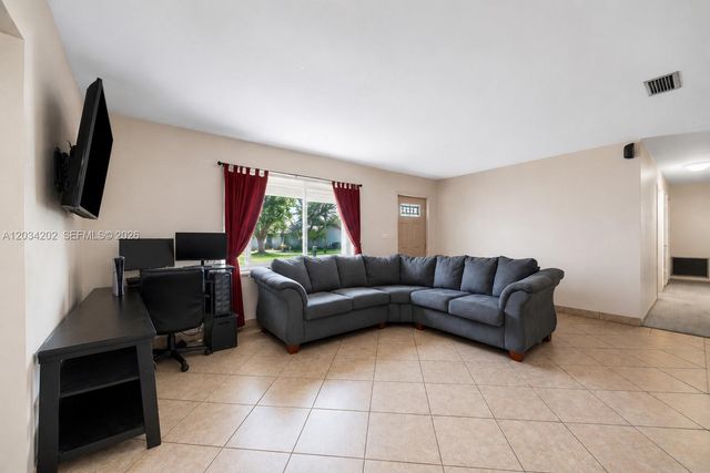 8771 SW 200th Ter, Cutler Bay, FL 33189