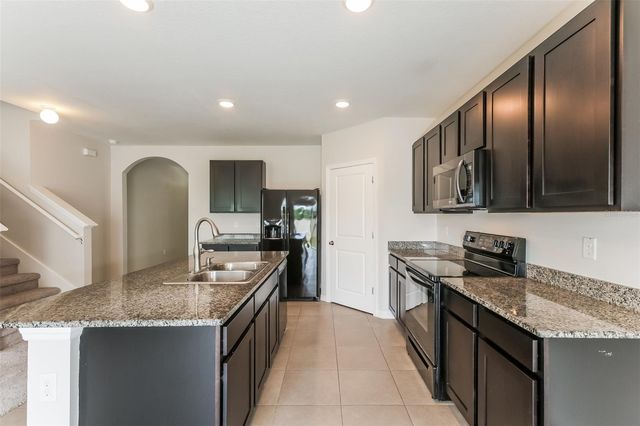 9529 SUNSTONE BOULEVARD, Thonotosassa, FL 33592