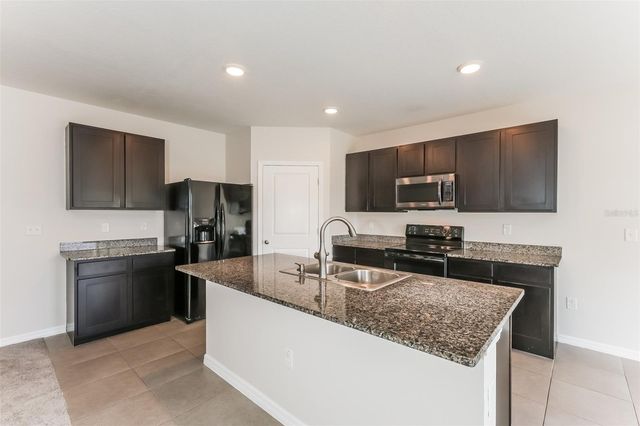 9529 SUNSTONE BOULEVARD, Thonotosassa, FL 33592