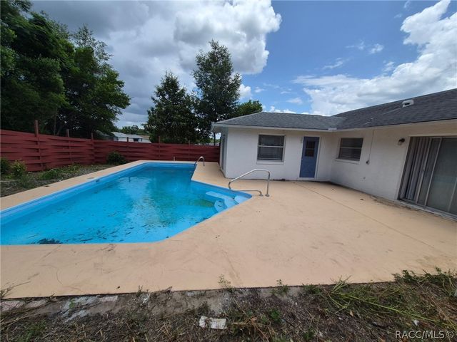 229 W Casurina Place, Beverly Hills, FL 34465