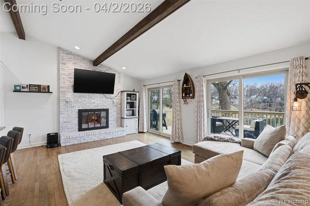 1929 Ridge Road, White Lake, MI 48383