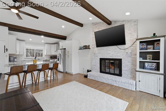 1929 Ridge Road, White Lake, MI 48383