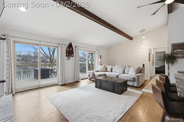 1929 Ridge Road, White Lake, MI 48383