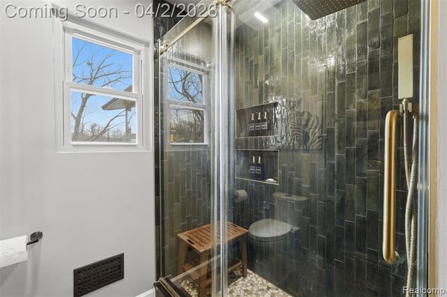 1929 Ridge Road, White Lake, MI 48383