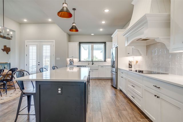 1005 Kingsley Court, Weatherford, TX 76087