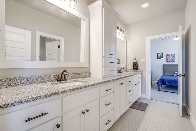 1005 Kingsley Court, Weatherford, TX 76087