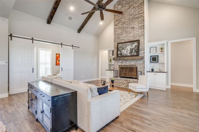 1005 Kingsley Court, Weatherford, TX 76087