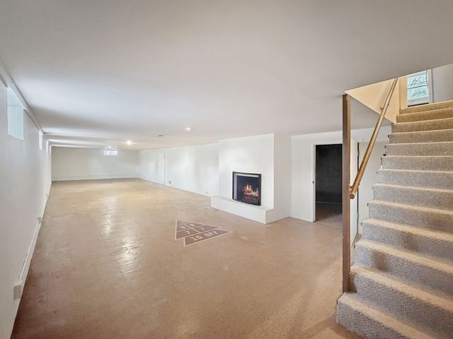 1734 W Stephenson Street, Freeport, IL 61032