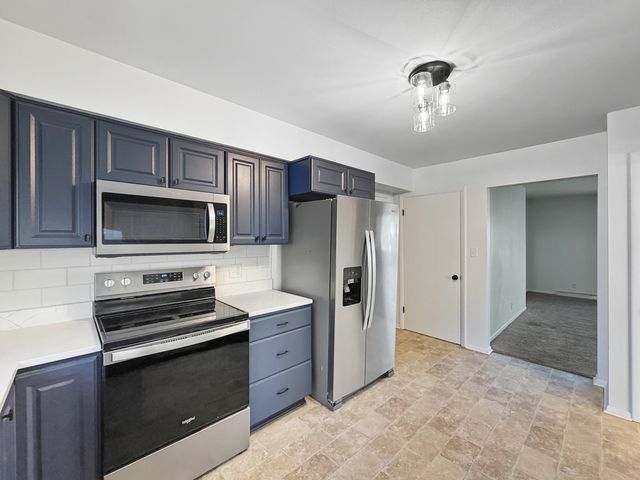 1734 W Stephenson Street, Freeport, IL 61032