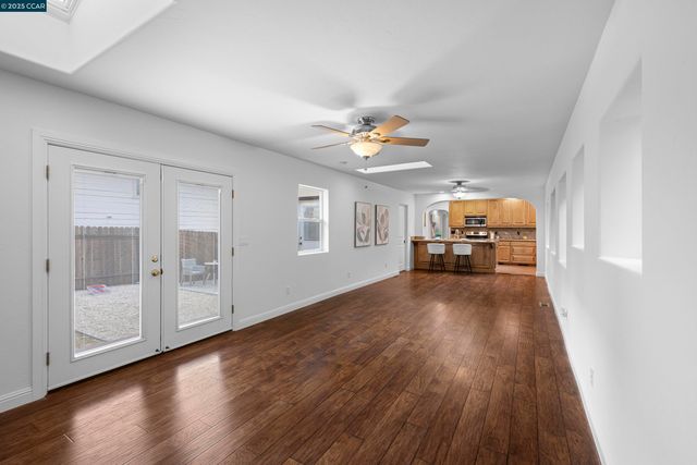 912 Brown St, Martinez, CA 94553