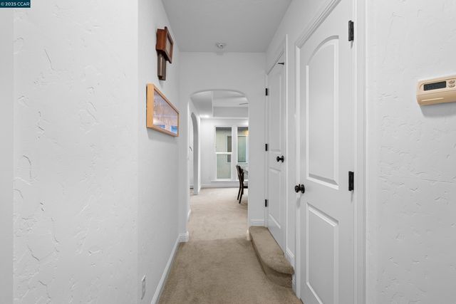 912 Brown St, Martinez, CA 94553