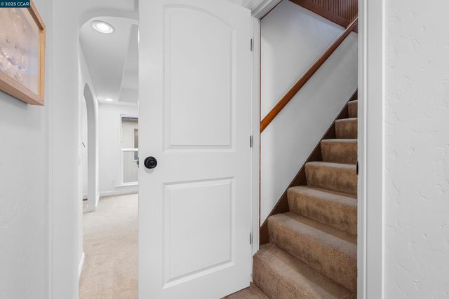 912 Brown St, Martinez, CA 94553