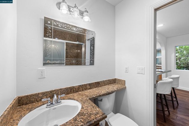 912 Brown St, Martinez, CA 94553