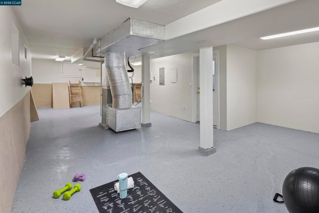 912 Brown St, Martinez, CA 94553