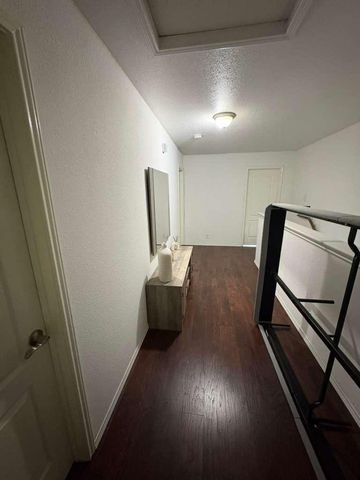 7301 Derby Downs DR, Austin, TX 78747