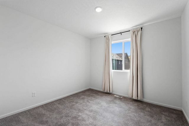 24814 E Coopers Hawk Ln, Liberty Lake, WA 99019